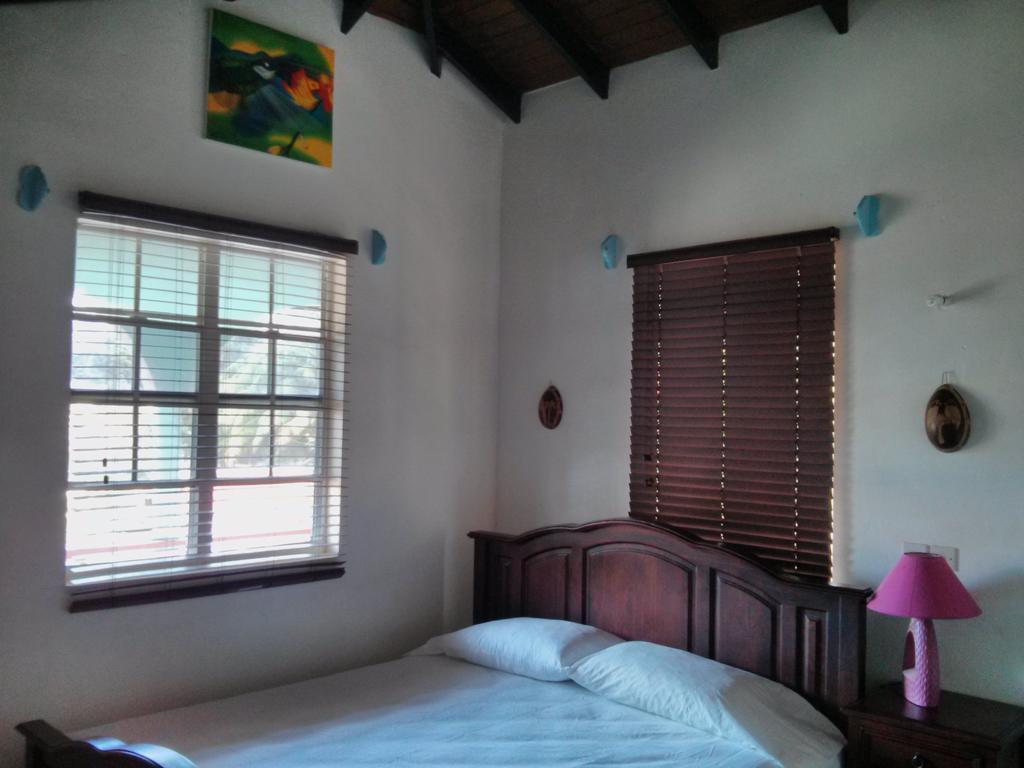 Mainroad Suite Calibishie Exterior foto