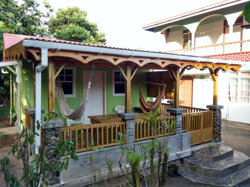 Mainroad Suite Calibishie Exterior foto